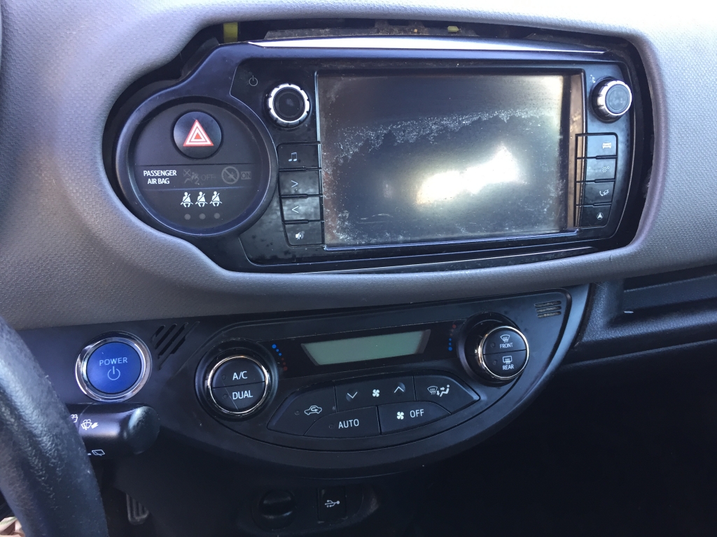 TOYOTA YARIS HIBRID 1.5 100CV