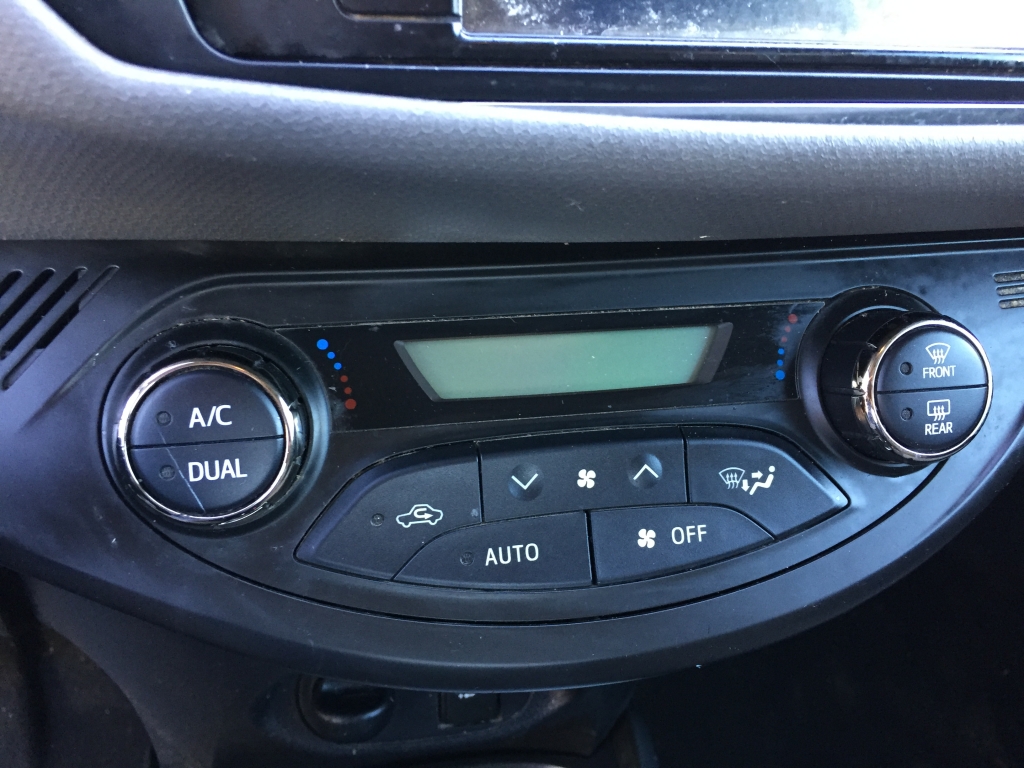 TOYOTA YARIS HIBRID 1.5 100CV