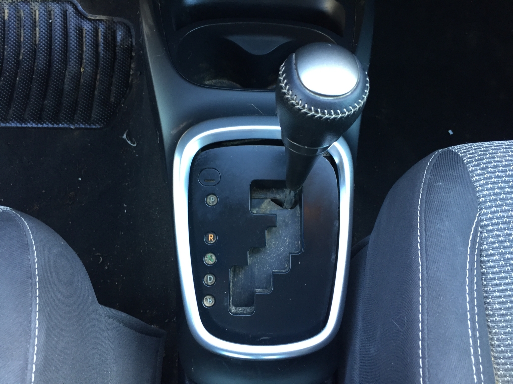 TOYOTA YARIS HIBRID 1.5 100CV