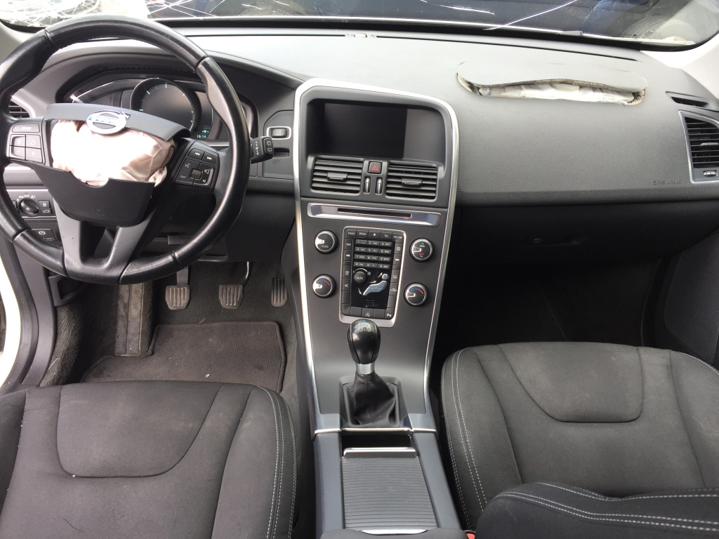 VOLVO XC-60 2.0 D 136CV