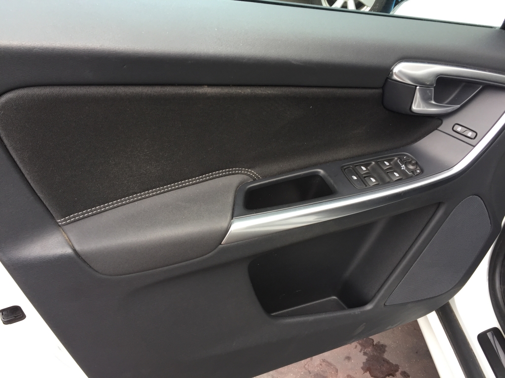 VOLVO XC-60 2.0 D 136CV