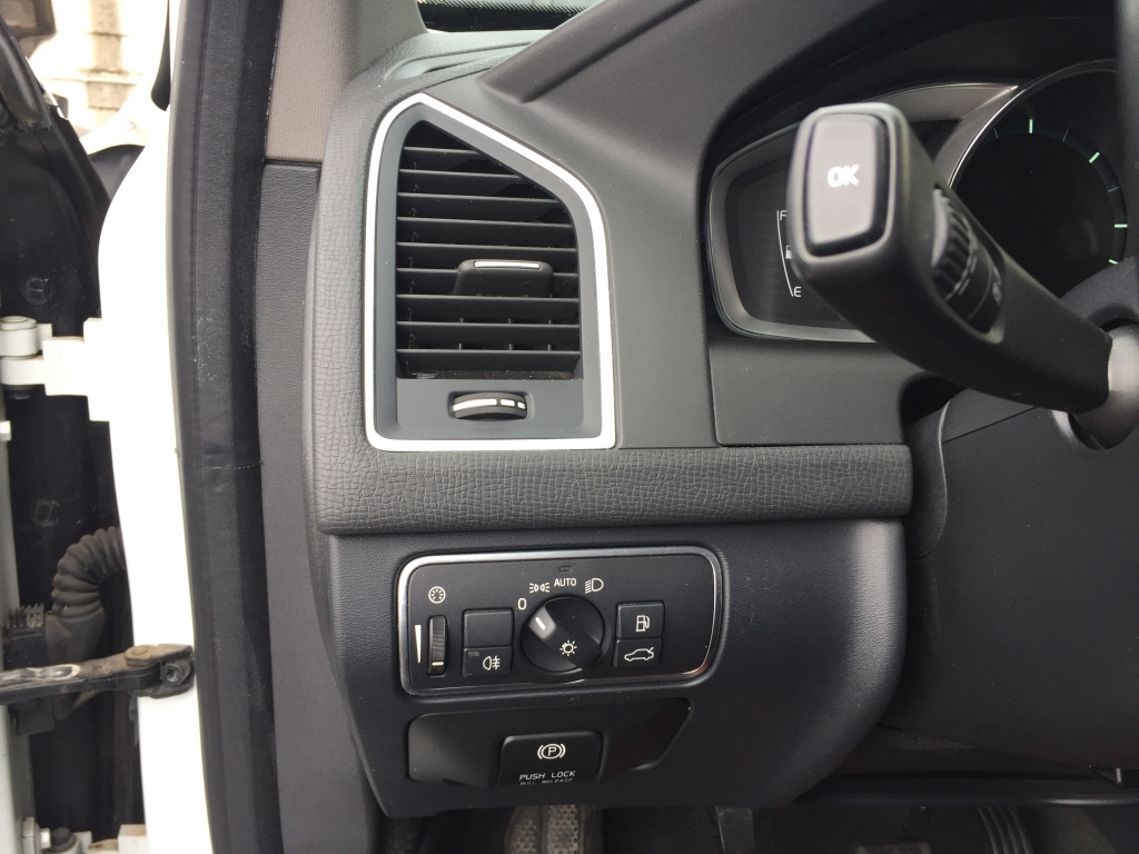 VOLVO XC-60 2.0 D 136CV