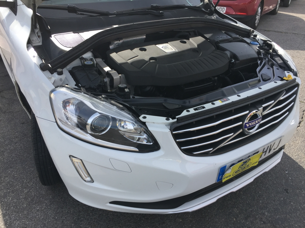 VOLVO XC-60 2.0 D 136CV