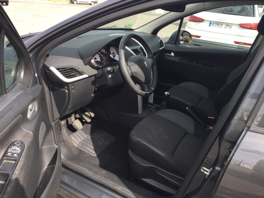 PEUGEOT 207 1.4 INY 95CV