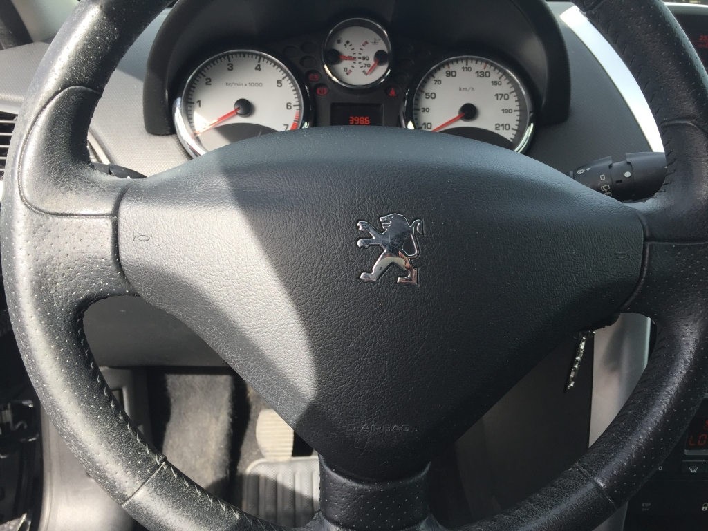 PEUGEOT 207 1.4 INY 95CV