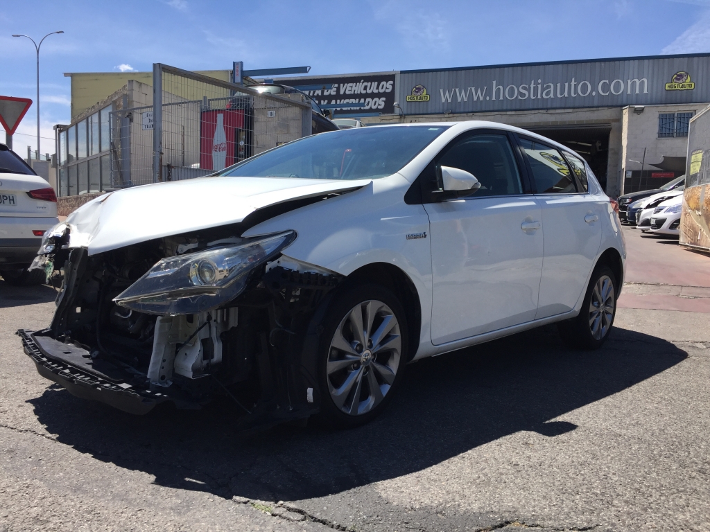 TOYOTA AURIS HYBRID 1.8 136CV