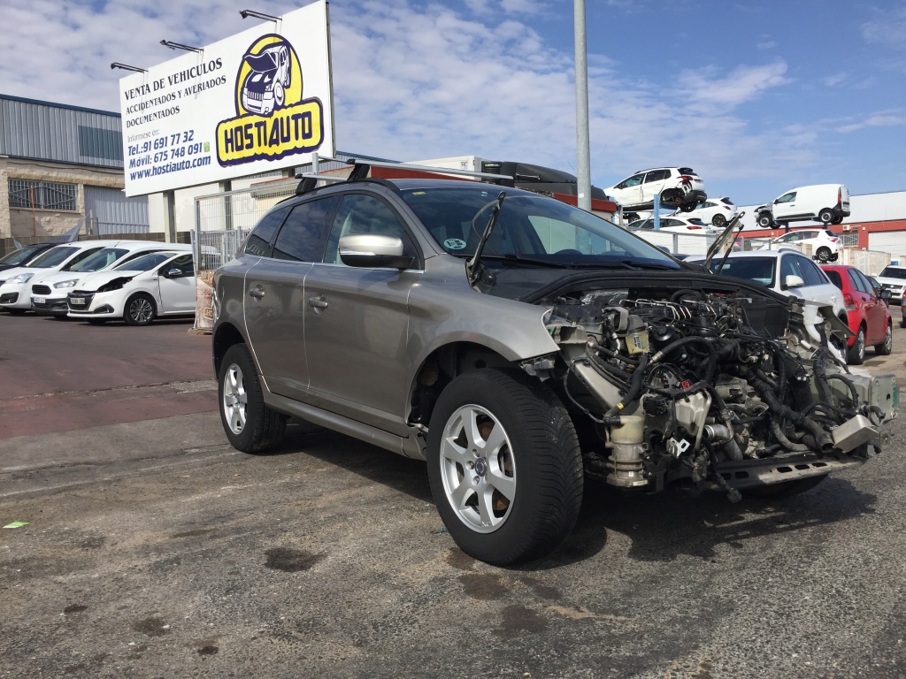 VOLVO XC-60 2.0 D 136CV AUT VOLVO XC-60 2.0 D 136CV AUT