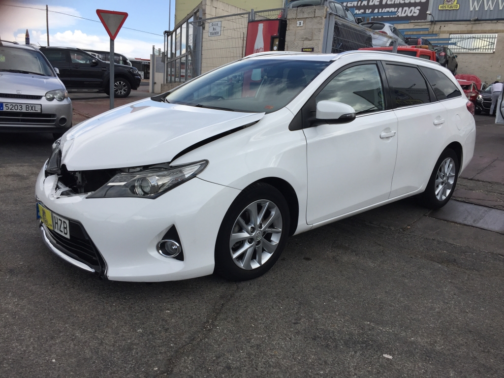 TOYOTA AURIS TOURER 1.4 D4D 90CV