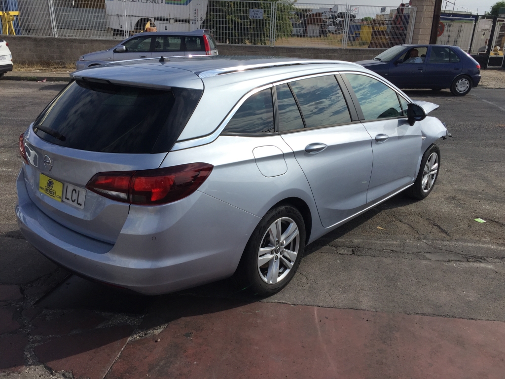 OPEL ASTRA SPORT TOURER 1.6 TDCI 136CV AUT