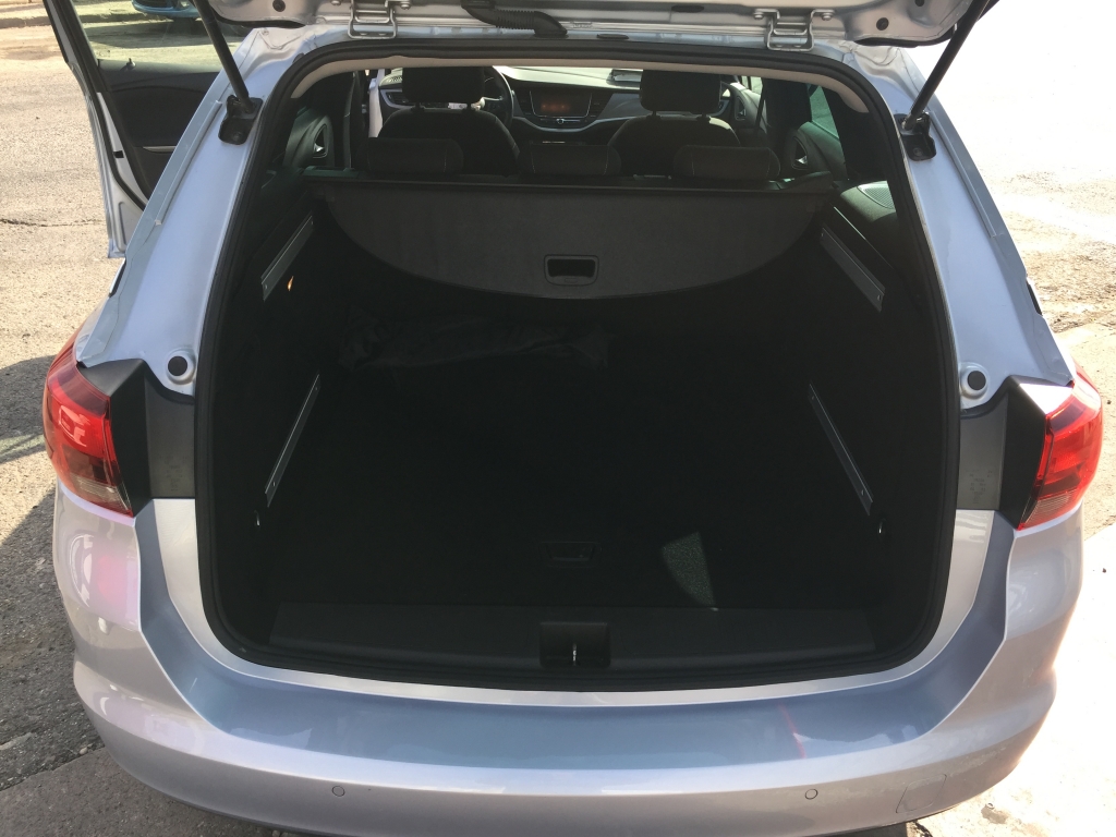 OPEL ASTRA SPORT TOURER 1.6 TDCI 136CV AUT