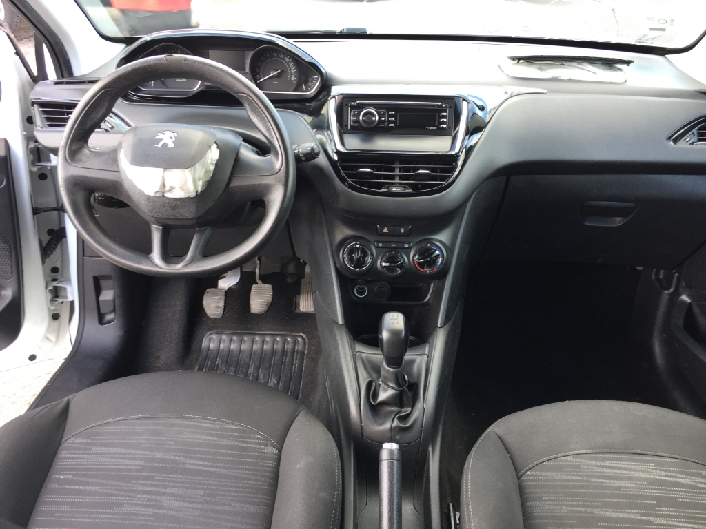 PEUGEOT 208 1.6 HDI 75CV