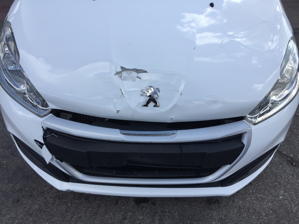 PEUGEOT 208 1.6 HDI 75CV