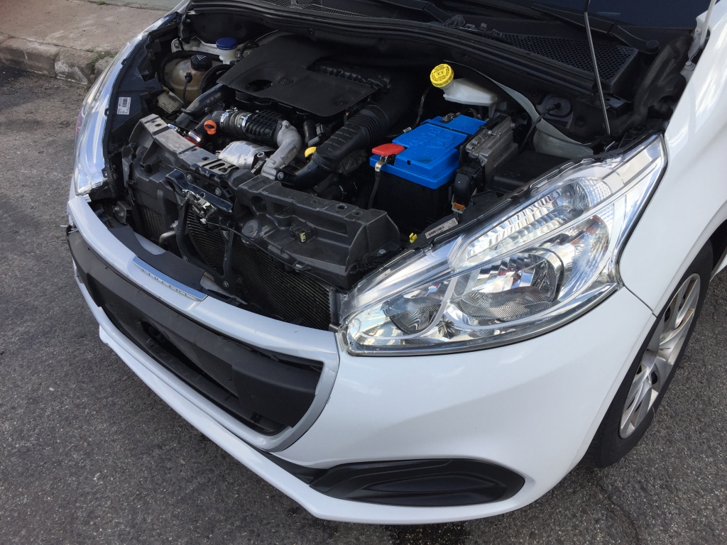 PEUGEOT 208 1.6 HDI 75CV