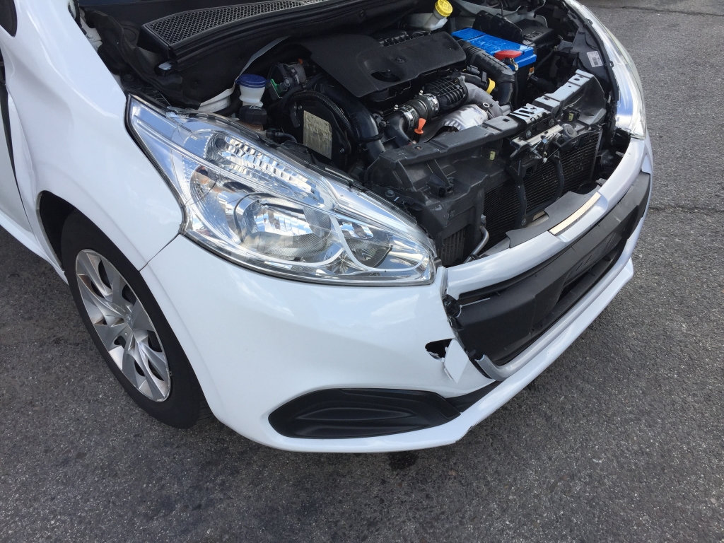 PEUGEOT 208 1.6 HDI 75CV