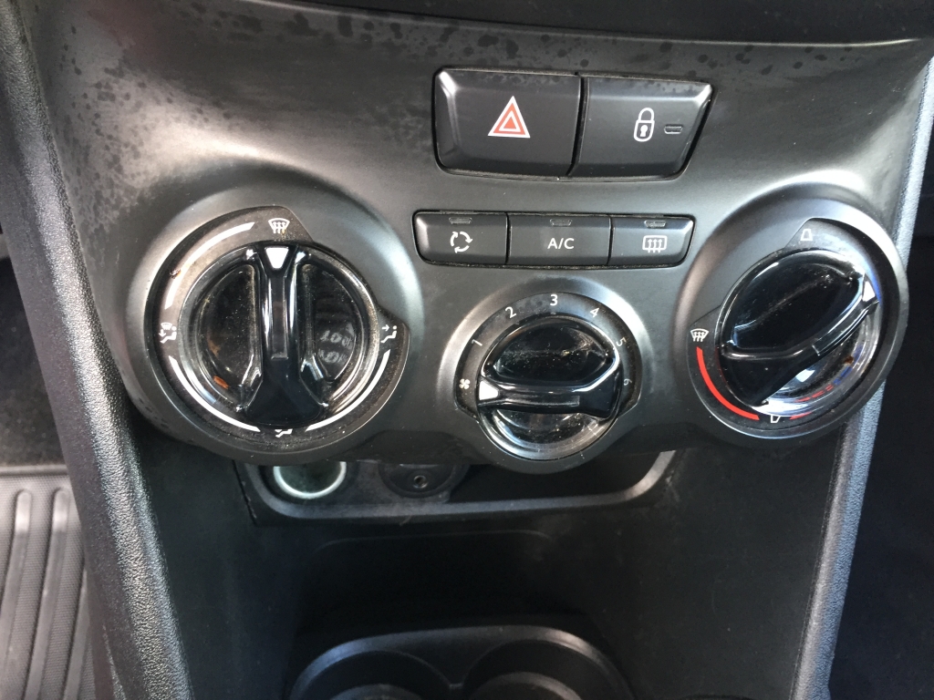 PEUGEOT 208 1.6 HDI 75CV