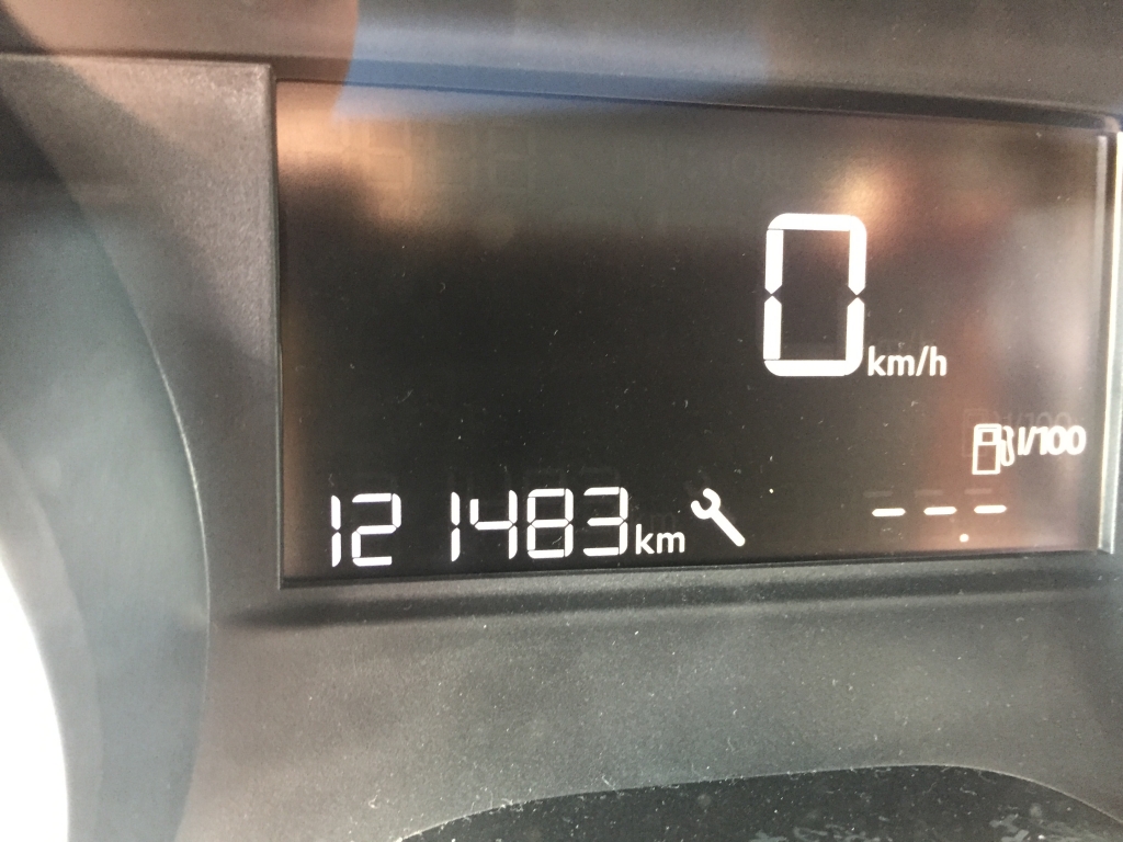 PEUGEOT 208 1.6 HDI 75CV