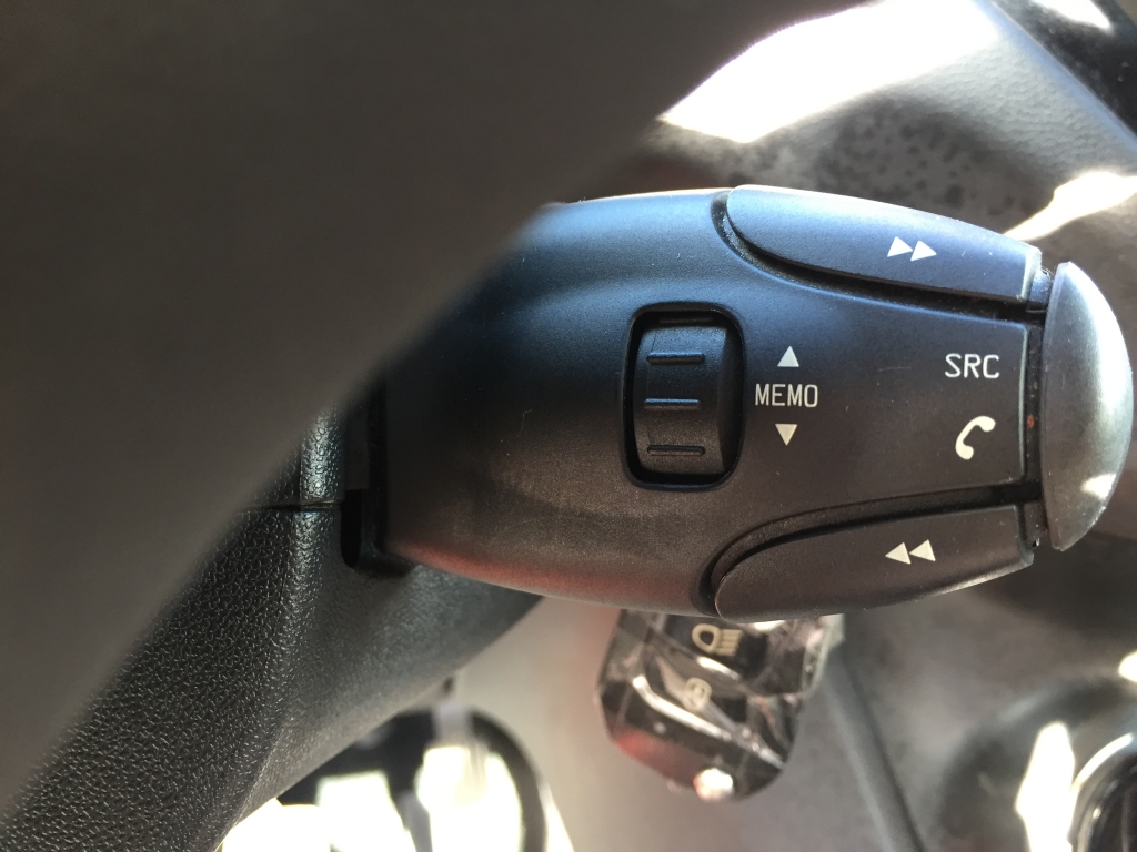 PEUGEOT 208 1.6 HDI 75CV