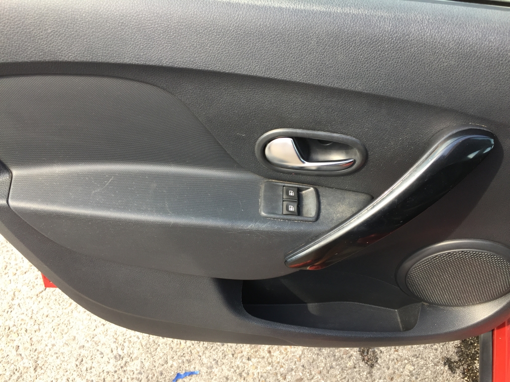 DACIA SANDERO 1.0 INY 90CV