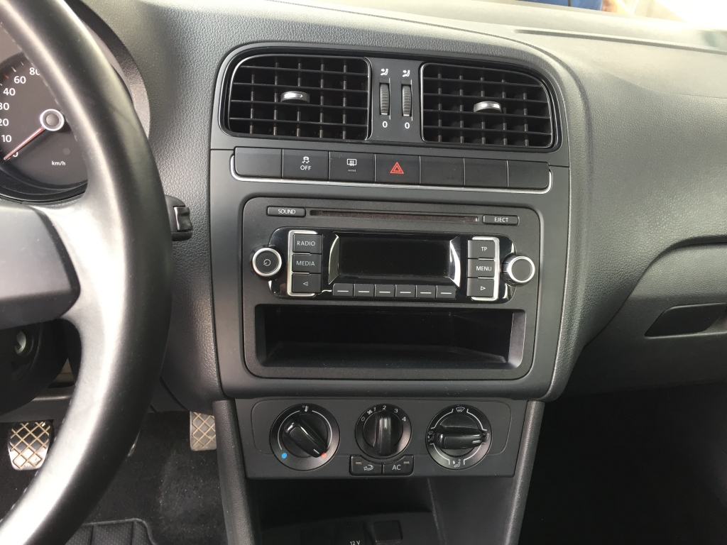 VOLKSWAGEN POLO 1.2 FSI VOLKSWAGEN POLO 1.2 FSI