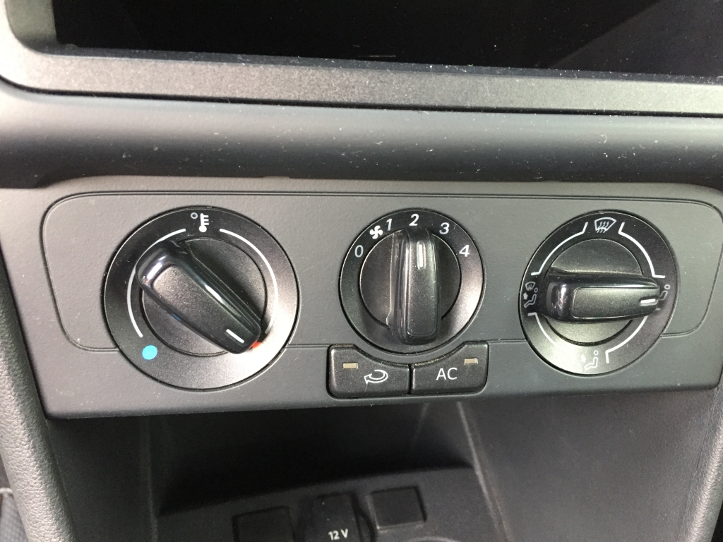 VOLKSWAGEN POLO 1.2 FSI VOLKSWAGEN POLO 1.2 FSI