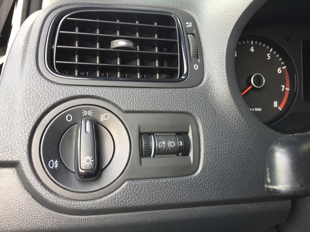 VOLKSWAGEN POLO 1.2 FSI VOLKSWAGEN POLO 1.2 FSI