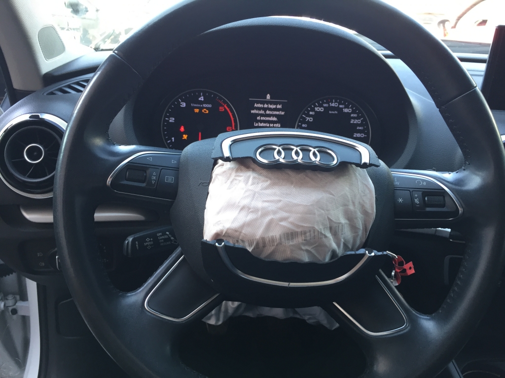 AUDI A-3 SEDAN 1.6 TDI 110CV