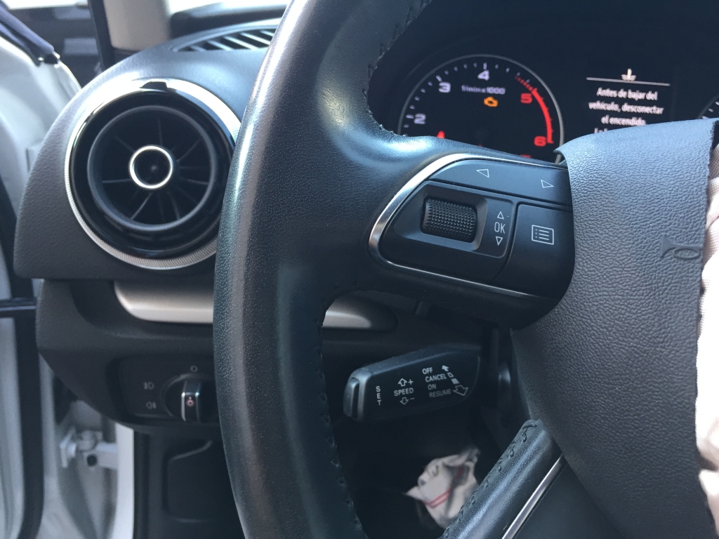 AUDI A-3 SEDAN 1.6 TDI 110CV