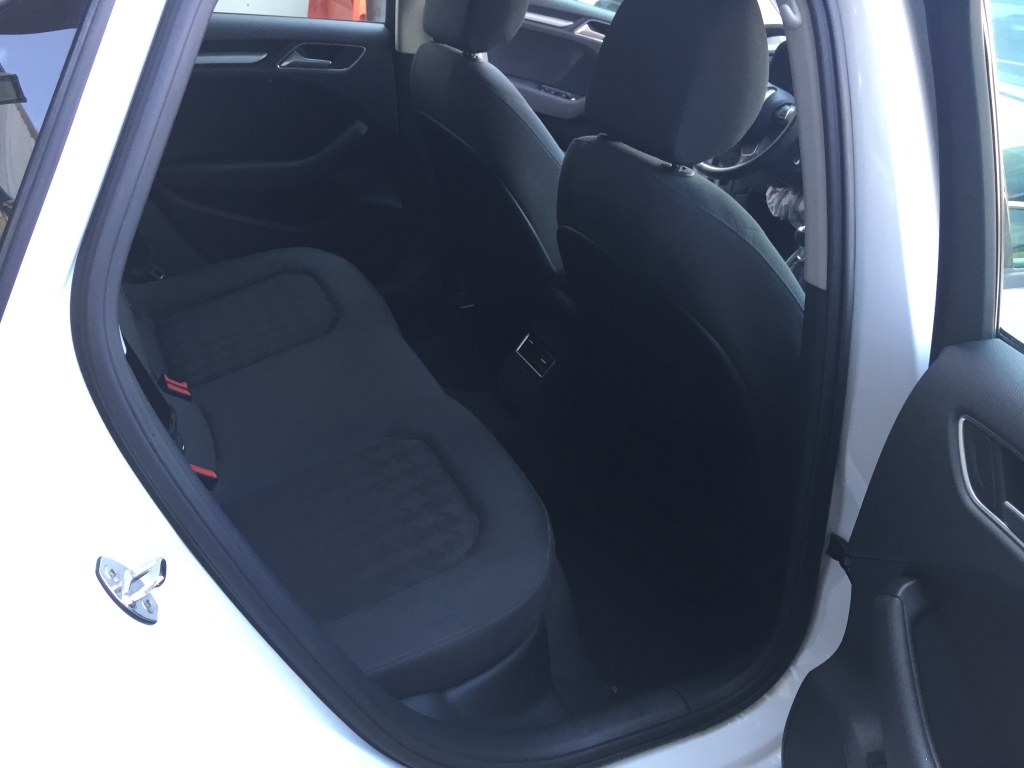 AUDI A-3 SEDAN 1.6 TDI 110CV