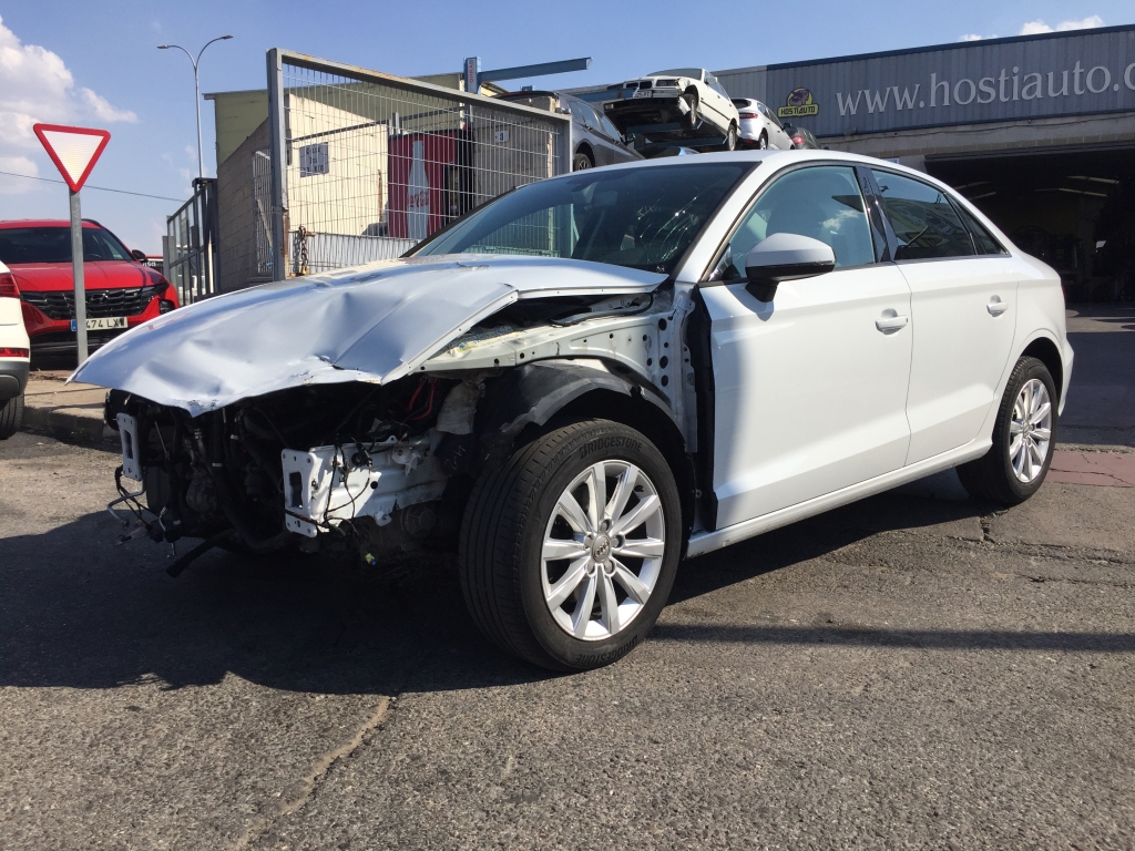 AUDI A-3 SEDAN 1.6 TDI 110CV