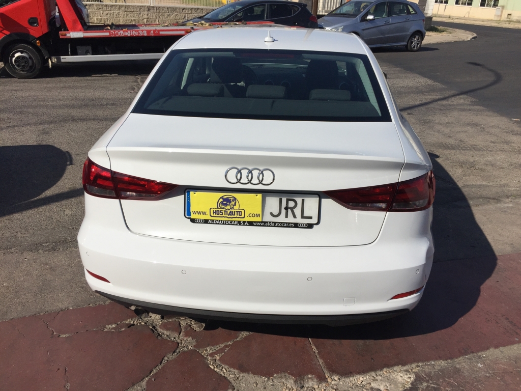 AUDI A-3 SEDAN 1.6 TDI 110CV