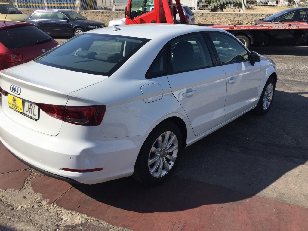 AUDI A-3 SEDAN 1.6 TDI 110CV