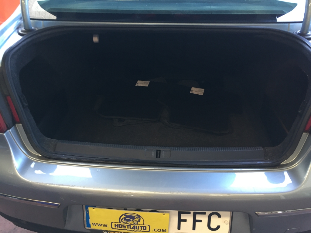 VOLKSWAGEN PASSAT 1.9 TDI 105CV