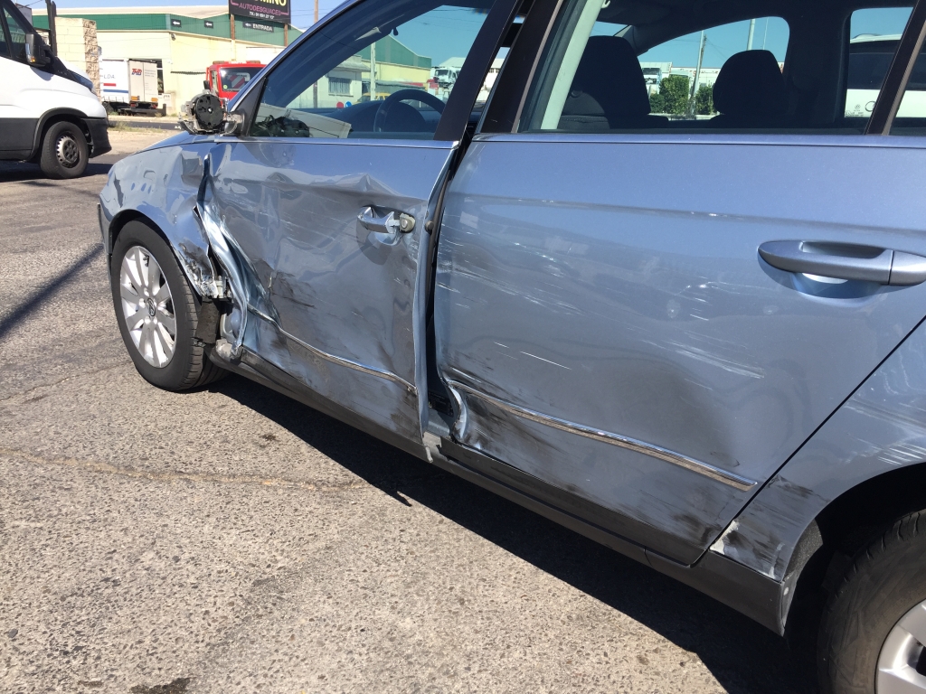 VOLKSWAGEN PASSAT 1.9 TDI 105CV