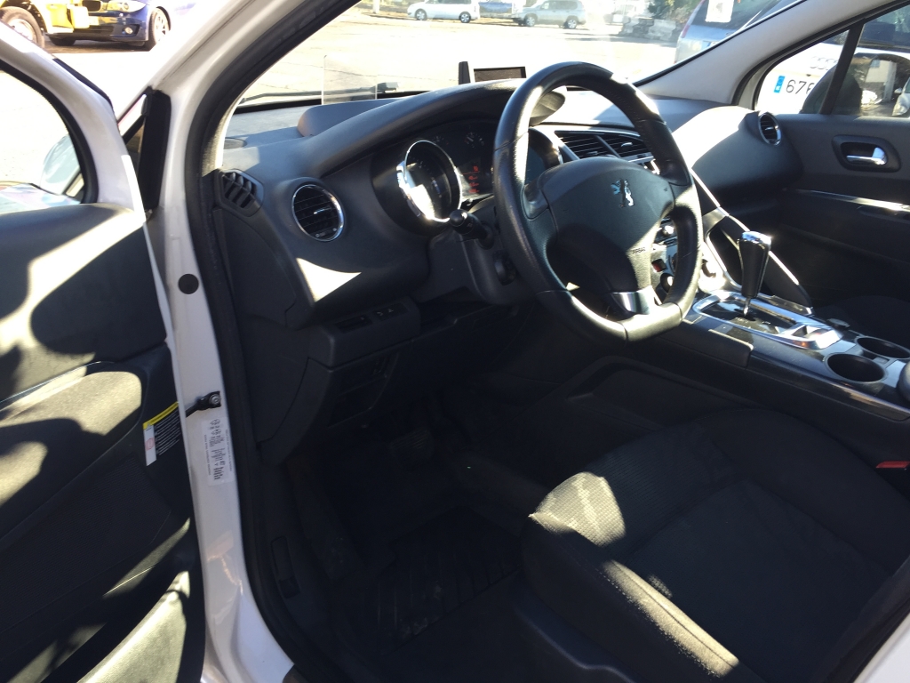 PEUGEOT 3008 1.6 HDI 112CV AUT