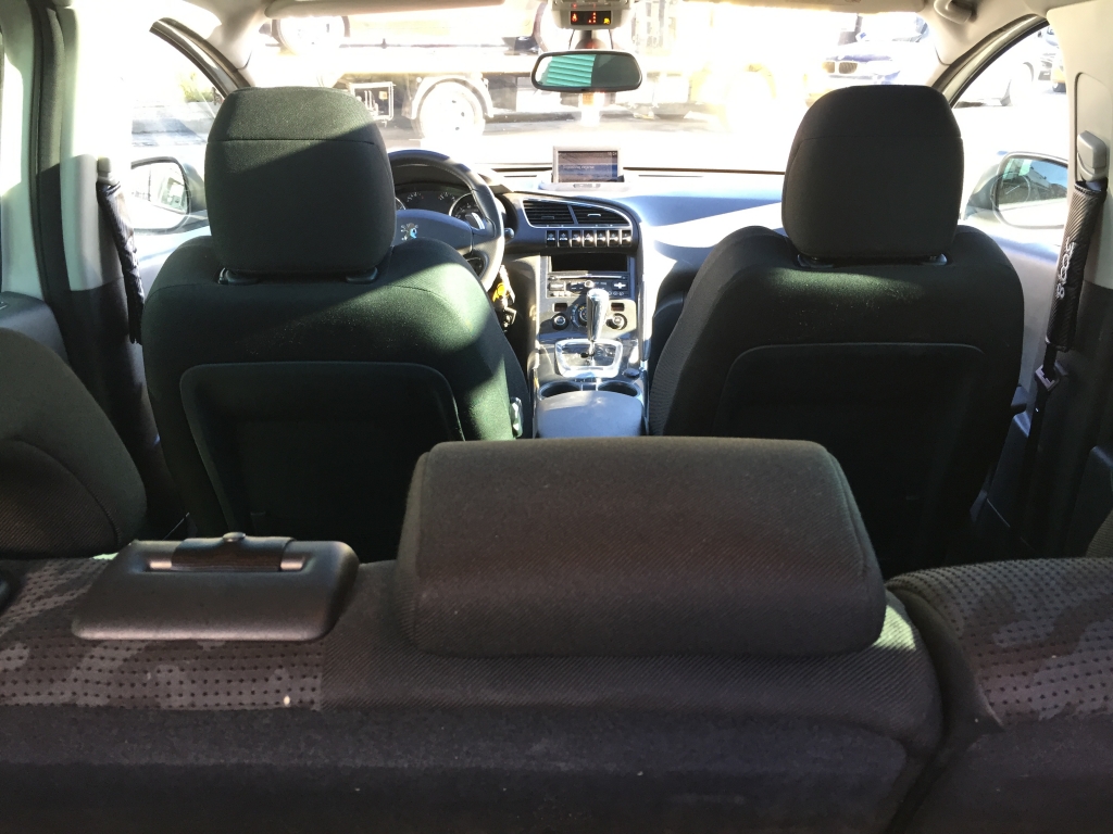 PEUGEOT 3008 1.6 HDI 112CV AUT