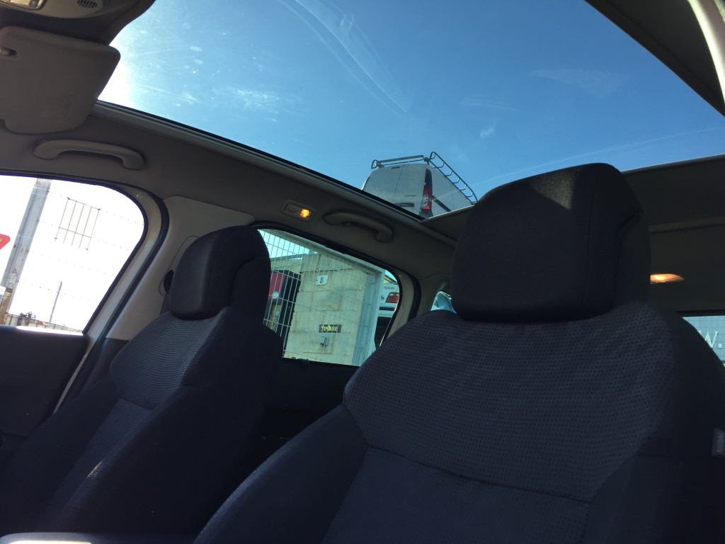 PEUGEOT 3008 1.6 HDI 112CV AUT