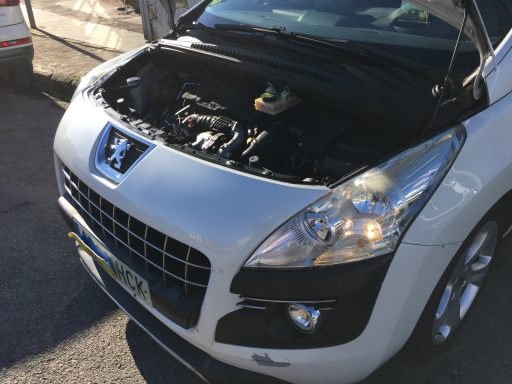 PEUGEOT 3008 1.6 HDI 112CV AUT
