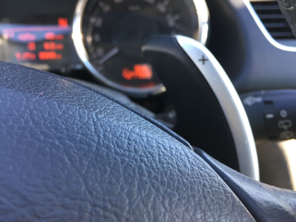 PEUGEOT 3008 1.6 HDI 112CV AUT