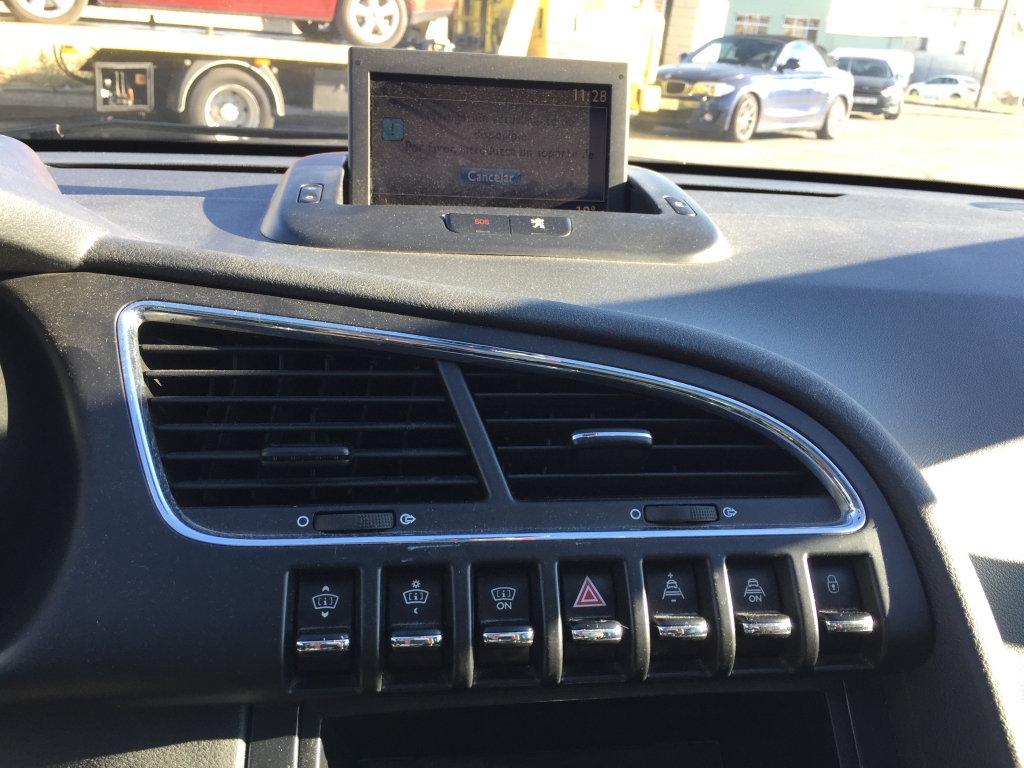 PEUGEOT 3008 1.6 HDI 112CV AUT