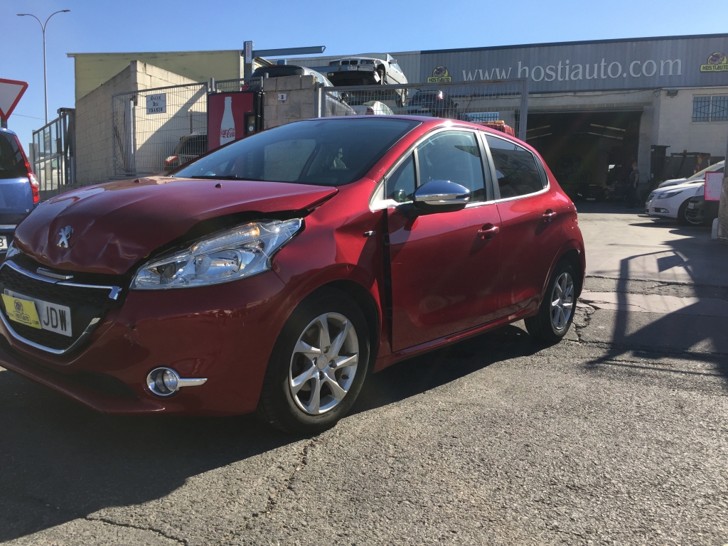 PEUGEOT 208 1.2 INY 82CV PEUGEOT 208 1.2 INY 82CV