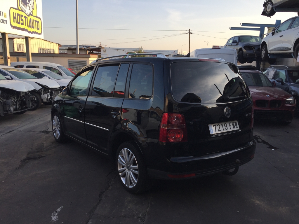 VOLKSWAGEN TOURAN 2.0 TDI 140CV DSG