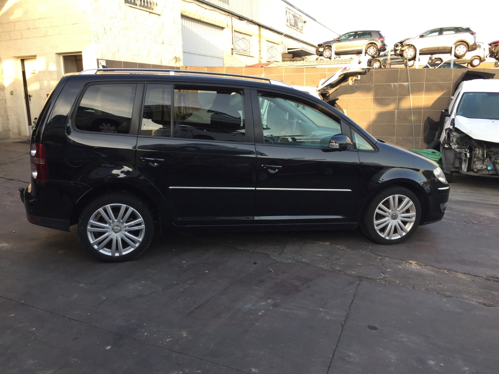 VOLKSWAGEN TOURAN 2.0 TDI 140CV DSG