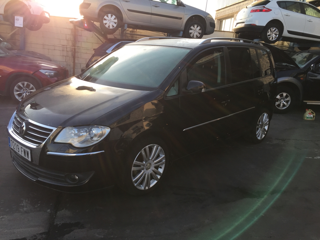 VOLKSWAGEN TOURAN 2.0 TDI 140CV DSG