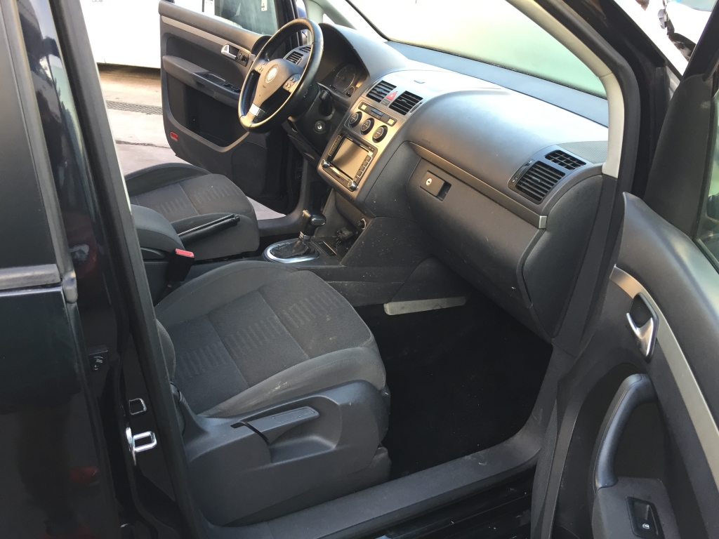 VOLKSWAGEN TOURAN 2.0 TDI 140CV DSG