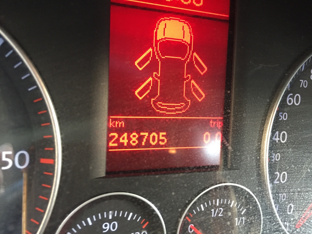 VOLKSWAGEN TOURAN 2.0 TDI 140CV DSG