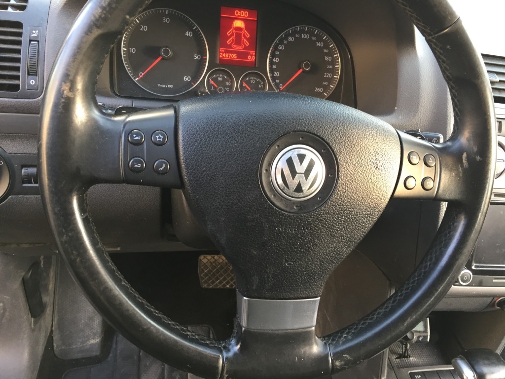 VOLKSWAGEN TOURAN 2.0 TDI 140CV DSG