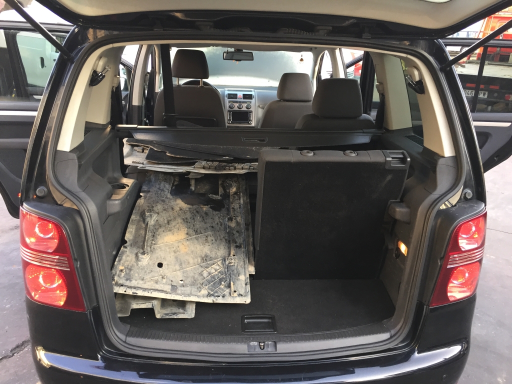 VOLKSWAGEN TOURAN 2.0 TDI 140CV DSG