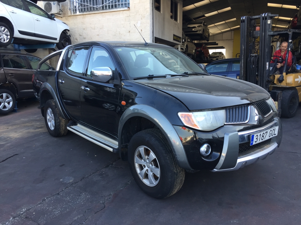 MITSUBISHI L-200 2.5 DI-D 167CV
