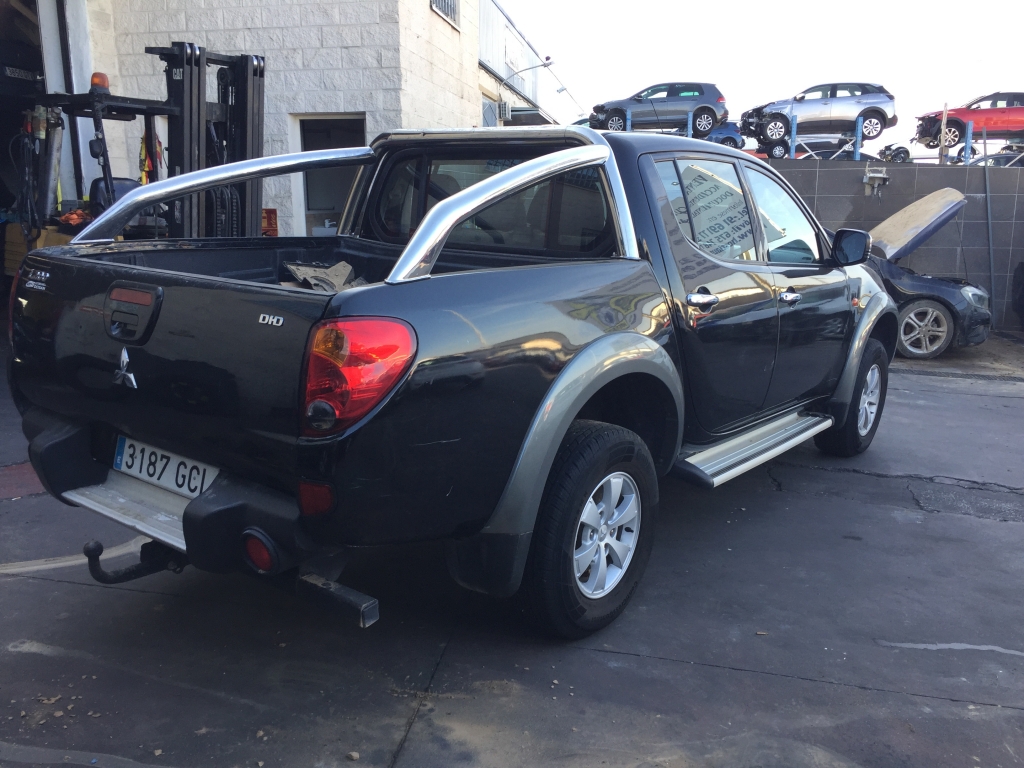 MITSUBISHI L-200 2.5 DI-D 167CV