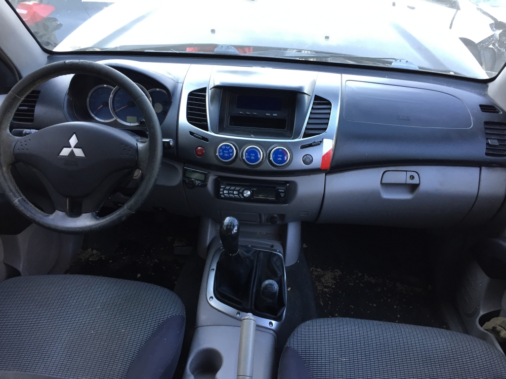 MITSUBISHI L-200 2.5 DI-D 167CV